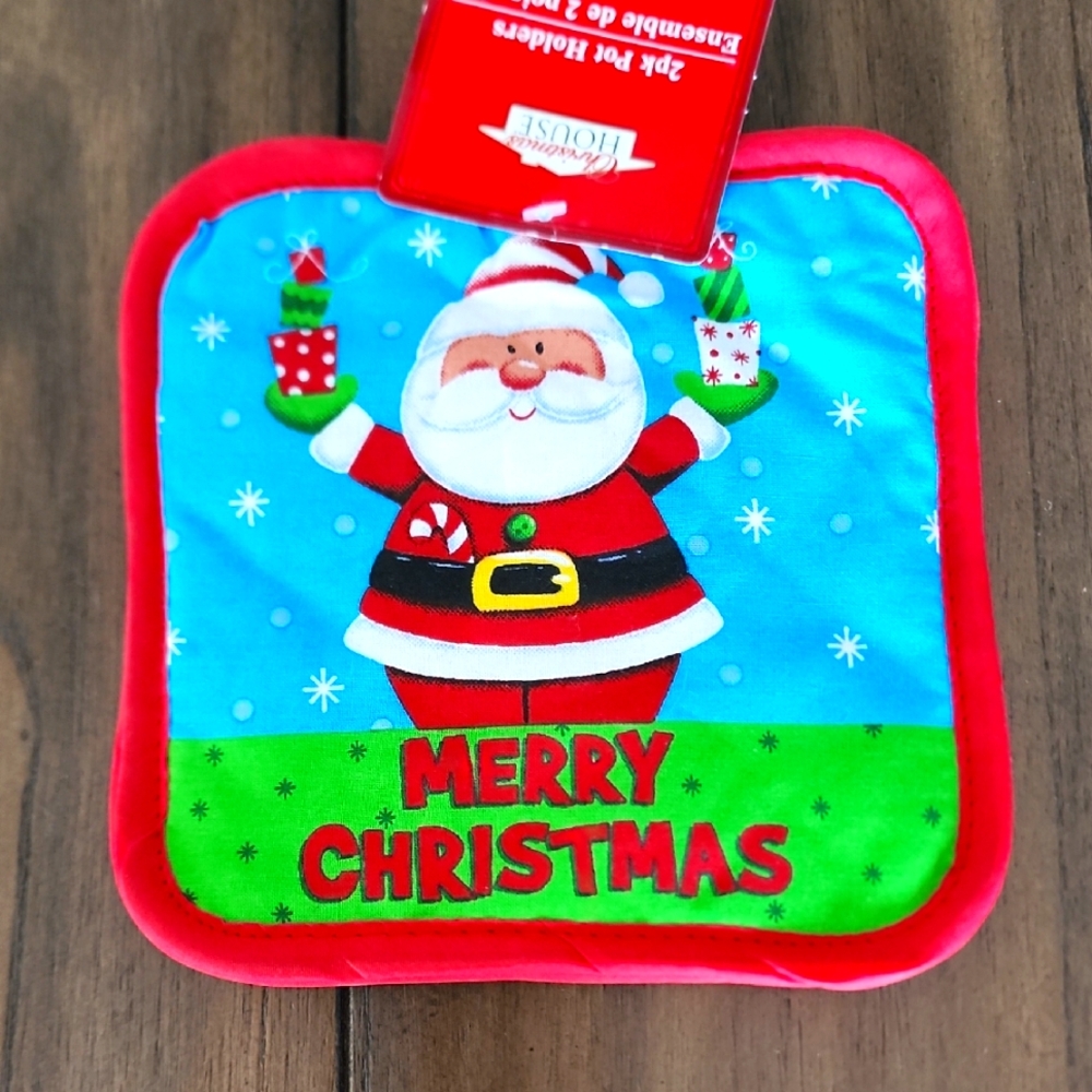 Set Of 2 Santa Christmas Pot Holders NWT